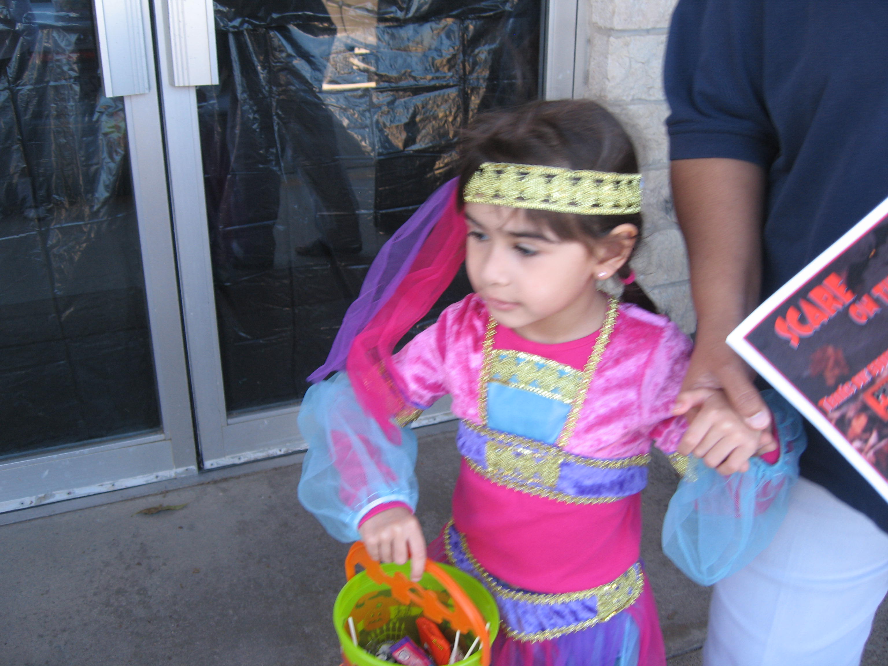 scare on the square 056